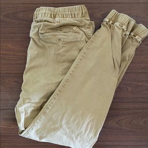 American Eagle Khaki Jogger pants